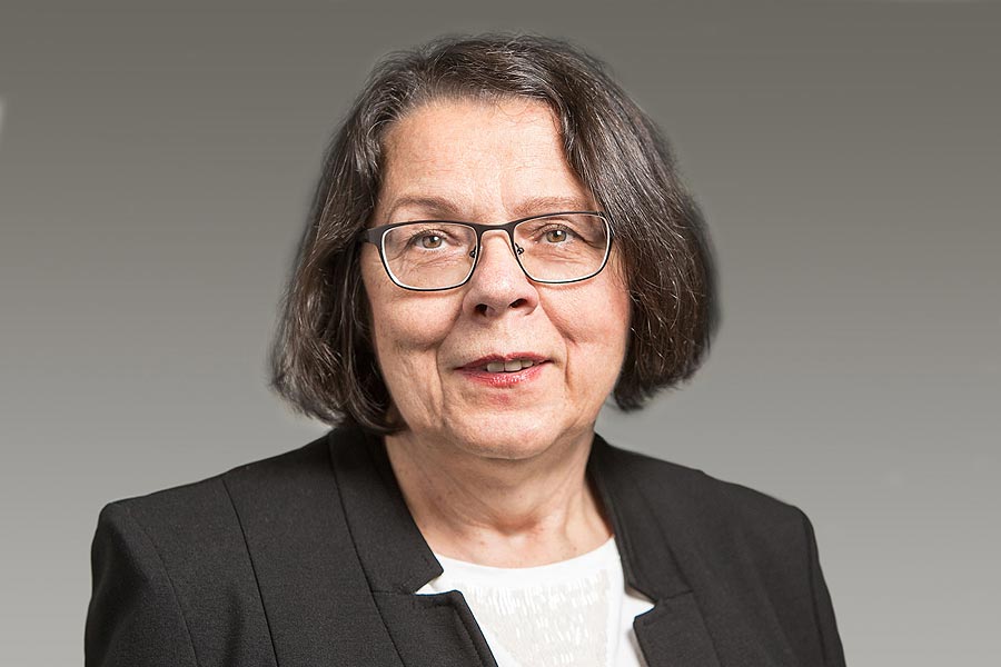 Elvira Hampel-Dorrmann; Diplomkaufmann, Wirtschaftsprüfer, Steuerberater